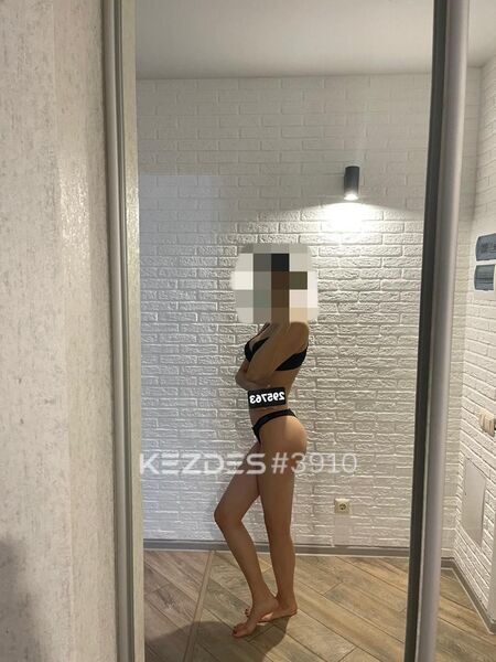 Adelina Zhanaozen фото — 2